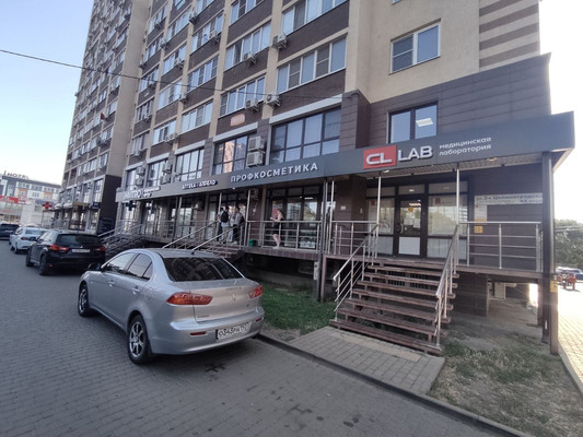 Продам двухкомнатную (2-комн.) квартиру, 2-я Целиноградская ул, 44к2, Краснодар г