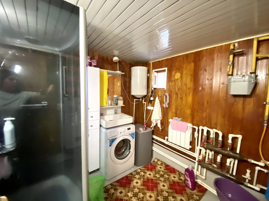 Продам дом, Орджоникидзе ул, 5, Ханты-Мансийск г, 0 км от города