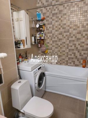 Продам однокомнатную (1-комн.) квартиру, Ясная ул, 4, Янино-1 гп