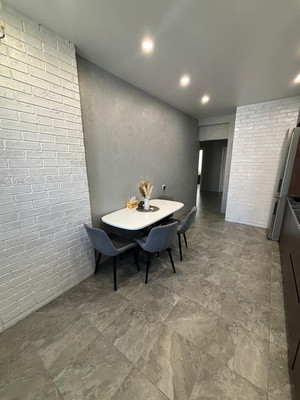 Продам трехкомнатную (3-комн.) квартиру, им. Адмирала Крузенштерна ул, 5к2, Краснодар г
