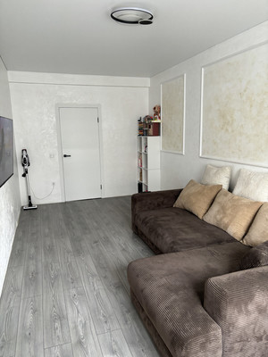 Продам трехкомнатную (3-комн.) квартиру, им. Адмирала Крузенштерна ул, 5к2, Краснодар г