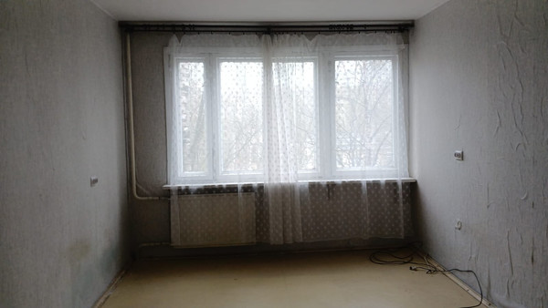 Продам трехкомнатную (3-комн.) квартиру, Поэтический б-р, 11Ак2, Санкт-Петербург г