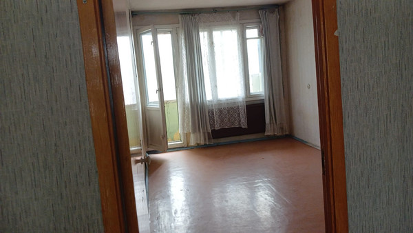 Продам трехкомнатную (3-комн.) квартиру, Поэтический б-р, 11Ак2, Санкт-Петербург г