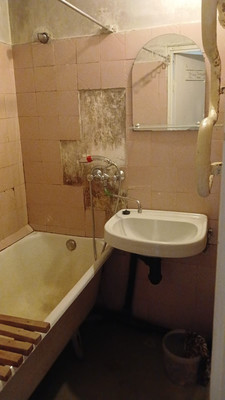 Продам трехкомнатную (3-комн.) квартиру, Поэтический б-р, 11Ак2, Санкт-Петербург г