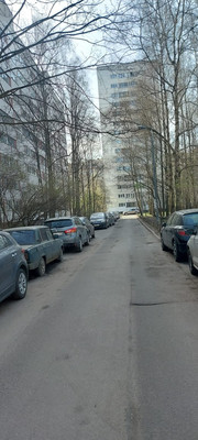 Продам трехкомнатную (3-комн.) квартиру, Поэтический б-р, 11Ак2, Санкт-Петербург г