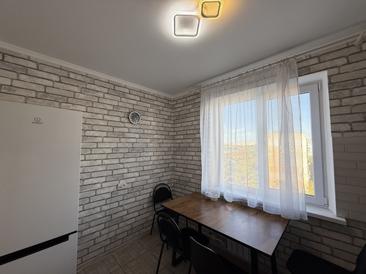 Продам однокомнатную (1-комн.) квартиру, Куйбышева ул, 31, Симферополь г