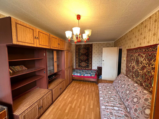 Продам однокомнатную (1-комн.) квартиру, Шоссейная ул, 6, Шугарово с