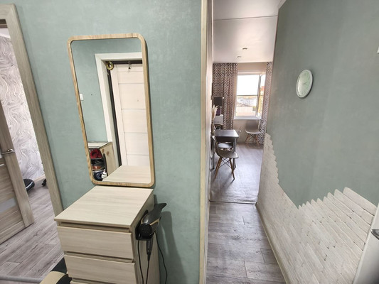 Продам двухкомнатную (2-комн.) квартиру, 1 мкр, 31, Кропоткин г