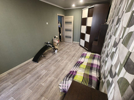 Продам двухкомнатную (2-комн.) квартиру, 1 мкр, 31, Кропоткин г