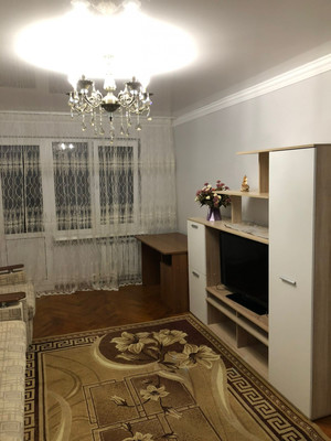 Продам двухкомнатную (2-комн.) квартиру, А.А.Кадырова ул, 11, Нальчик г
