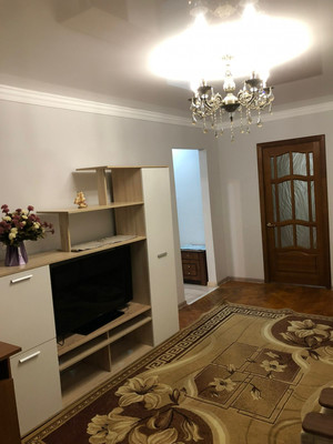 Продам двухкомнатную (2-комн.) квартиру, А.А.Кадырова ул, 11, Нальчик г