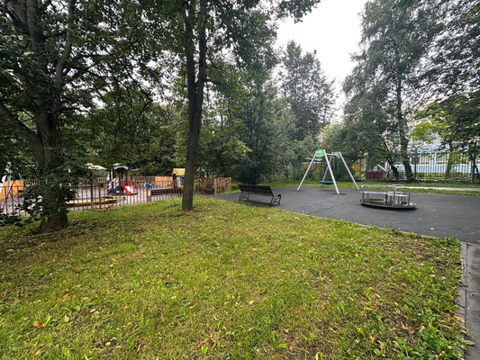 Продам двухкомнатную (2-комн.) квартиру, Новоясеневский пр-кт, 32к3, Москва г