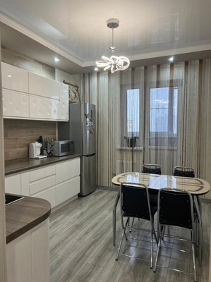 Продам двухкомнатную (2-комн.) квартиру, Командорская ул, 3к2, Краснодар г