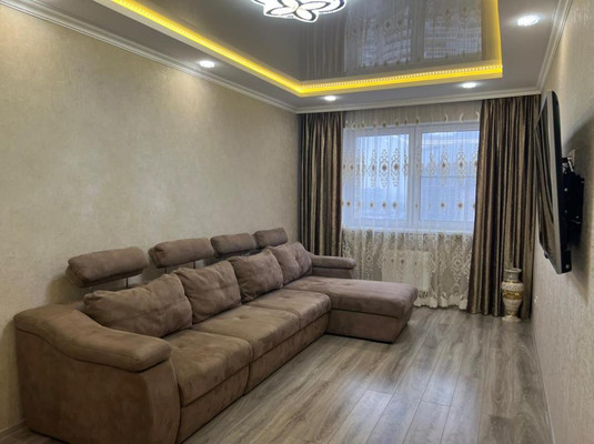 Продам двухкомнатную (2-комн.) квартиру, Командорская ул, 3к2, Краснодар г