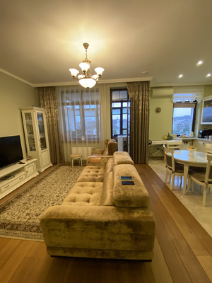 Продам двухкомнатную (2-комн.) квартиру, Павловский б-р, 8, Новинки д