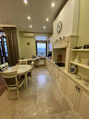 Продам двухкомнатную (2-комн.) квартиру, Павловский б-р, 8, Новинки д