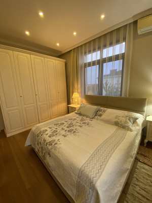 Продам двухкомнатную (2-комн.) квартиру, Павловский б-р, 8, Новинки д