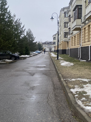 Продам двухкомнатную (2-комн.) квартиру, Павловский б-р, 8, Новинки д