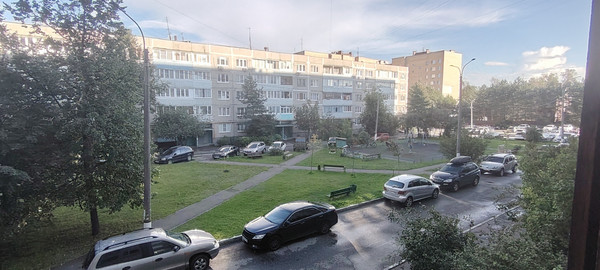 Продам трехкомнатную (3-комн.) квартиру, Рощинская (Климовск мкр.) ул, 23, Подольск г