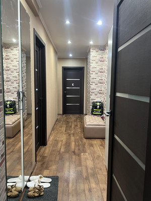 Продам трехкомнатную (3-комн.) квартиру, Красная ул, 39, Кропоткин г