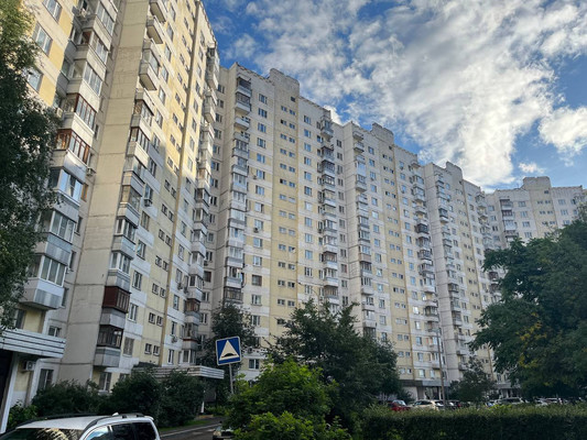 Продам трехкомнатную (3-комн.) квартиру, Барышиха ул, 50, Москва г