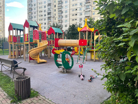 Продам трехкомнатную (3-комн.) квартиру, Барышиха ул, 50, Москва г