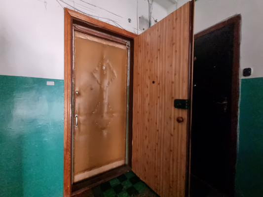 Продам двухкомнатную (2-комн.) квартиру, Комсомольская ул, 3, Брянск г