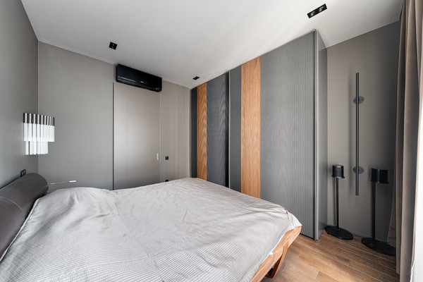 Продам трехкомнатную (3-комн.) квартиру, Ленинградский пр-кт, 29, Москва г