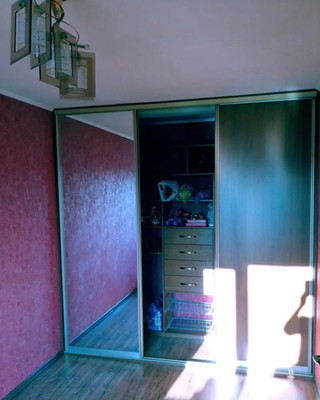 Продам двухкомнатную (2-комн.) квартиру, 6-й кв-л, 5, Шелехов г