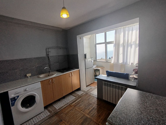 Продам двухкомнатную (2-комн.) квартиру, Звездная ул, 36, Туапсе г