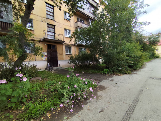 Продам двухкомнатную (2-комн.) квартиру, Юности ул, 13, Нижний Тагил г