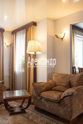 Продам трехкомнатную (3-комн.) квартиру, Комендантский пр-кт, 34к1Б, Санкт-Петербург г