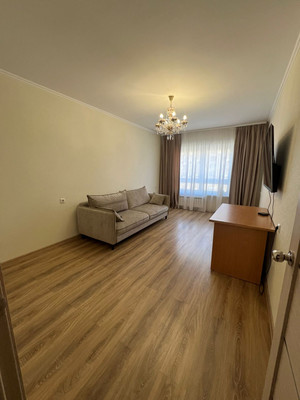 Продам двухкомнатную (2-комн.) квартиру, Лавриненко ул, 13к3, Москва г