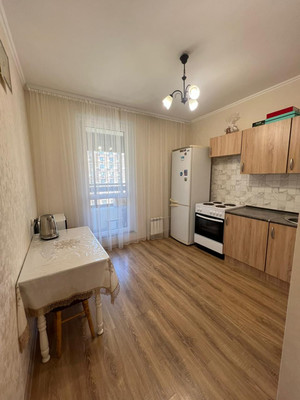 Продам двухкомнатную (2-комн.) квартиру, Лавриненко ул, 13к3, Москва г