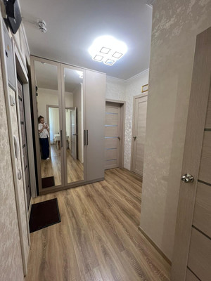 Продам двухкомнатную (2-комн.) квартиру, Лавриненко ул, 13к3, Москва г