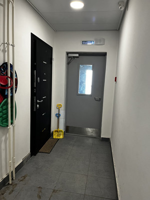 Продам двухкомнатную (2-комн.) квартиру, Александры Монаховой ул, 92к3, Коммунарка п