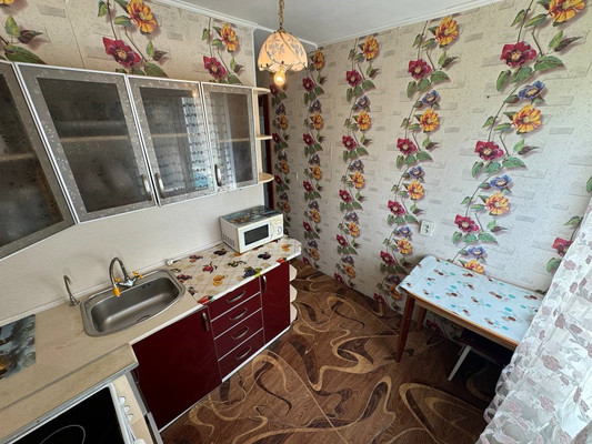 Продам однокомнатную (1-комн.) квартиру, Строителей пр-кт, 19кВ, Амурск г