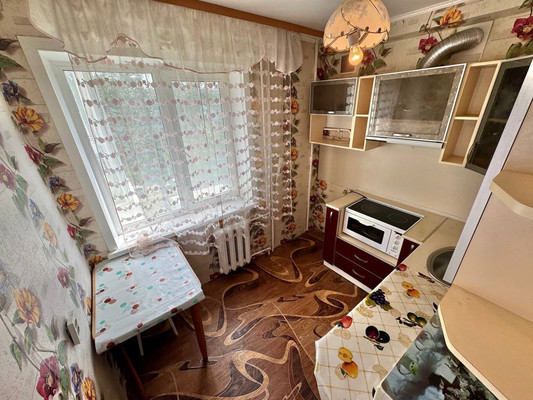 Продам однокомнатную (1-комн.) квартиру, Строителей пр-кт, 19кВ, Амурск г