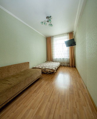 Продам двухкомнатную (2-комн.) квартиру, Карла Маркса ул, 43, Ишим г