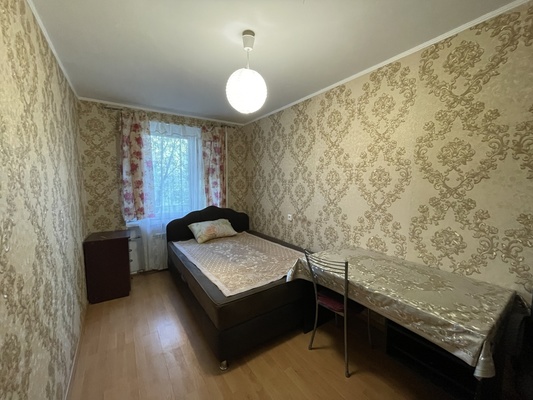 Сдам комнату в 4-комн. квартире, Ленская ул, 6к3, Санкт-Петербург г