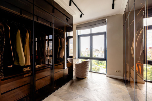 Продам трехкомнатную (3-комн.) квартиру, Новоалексеевская ул, 16к2, Москва г