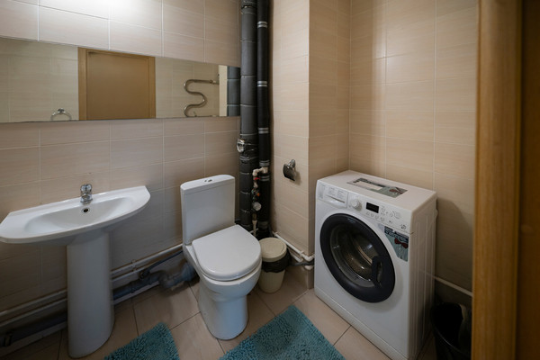 Продам трехкомнатную (3-комн.) квартиру, Кушелевская дор, 3к13, Санкт-Петербург г