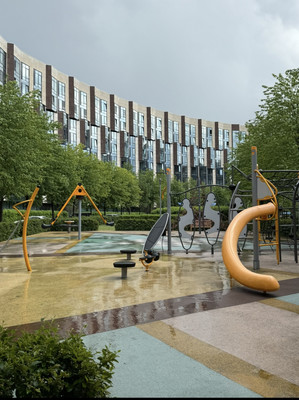 Продам трехкомнатную (3-комн.) квартиру, Весенняя ул, 2к1, Заречье рп