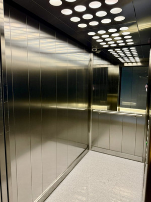 Продам трехкомнатную (3-комн.) квартиру, Весенняя ул, 2к1, Заречье рп