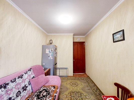 Продам трехкомнатную (3-комн.) квартиру, Ботаническая ул, 13, Казань г