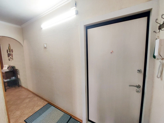 Продам трехкомнатную (3-комн.) квартиру, Ботаническая ул, 13, Казань г