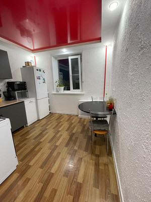 Продам двухкомнатную (2-комн.) квартиру, Петрозаводская ул, 38, Сыктывкар г