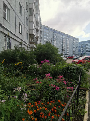 Продам двухкомнатную (2-комн.) квартиру, Петрозаводская ул, 38, Сыктывкар г