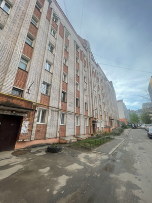 Продам трехкомнатную (3-комн.) квартиру, Революционная ул, 8, Иваново г