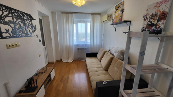 Продам двухкомнатную (2-комн.) квартиру, Магнитогорская ул, 125ка, Ростов-на-Дону г